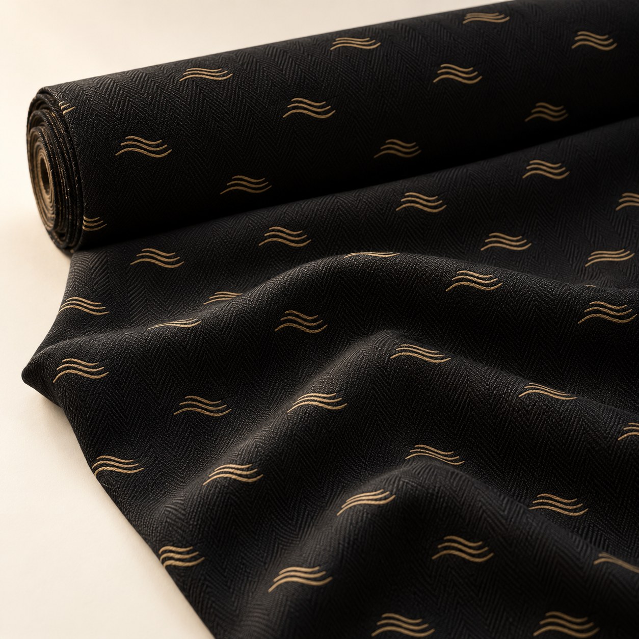 The ORKAI™ Signature Jacquard lining, woven with the three gold currents.